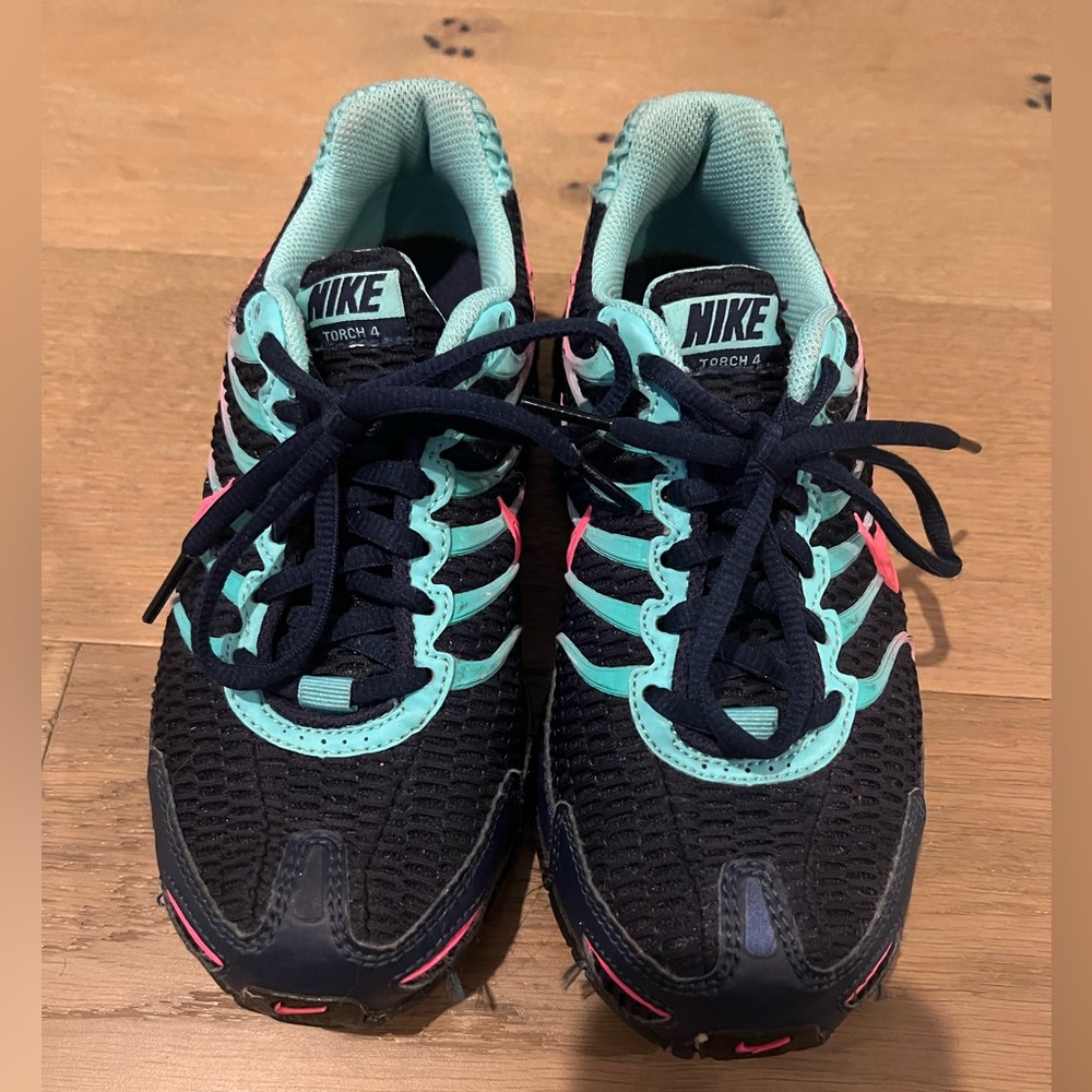 Nike women’s size 5 1/2 Like New